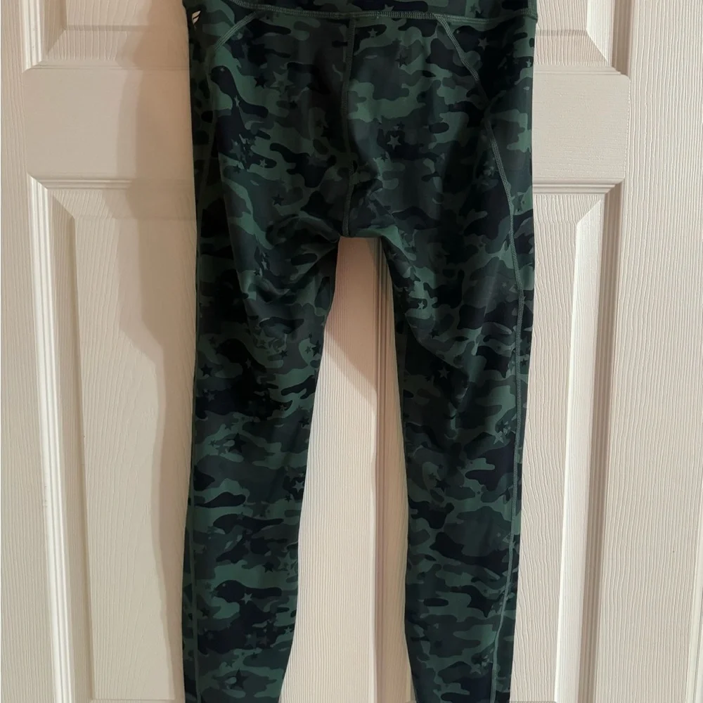 Fabletics Powerhold Leggings - Picture 2 of 3
